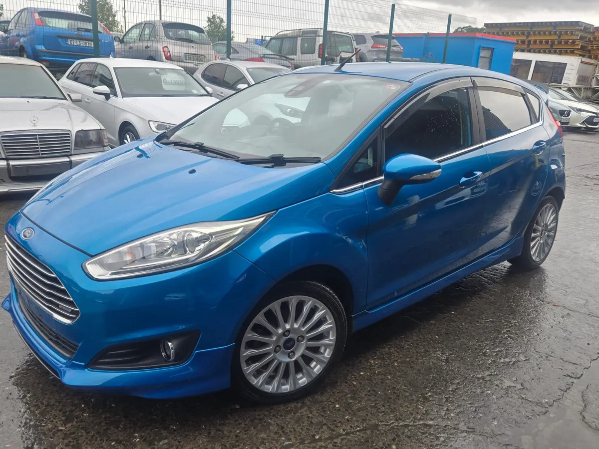 2016  Ford Fiesta St-line / Automatic - Image 3