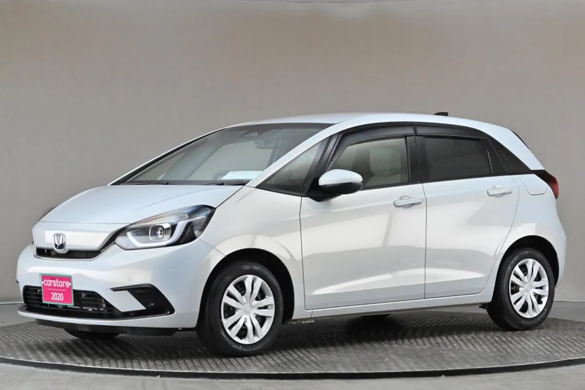 Honda Fit 1.5 109BHP HEV E-cvt  grey Cloth Interi - Image 4