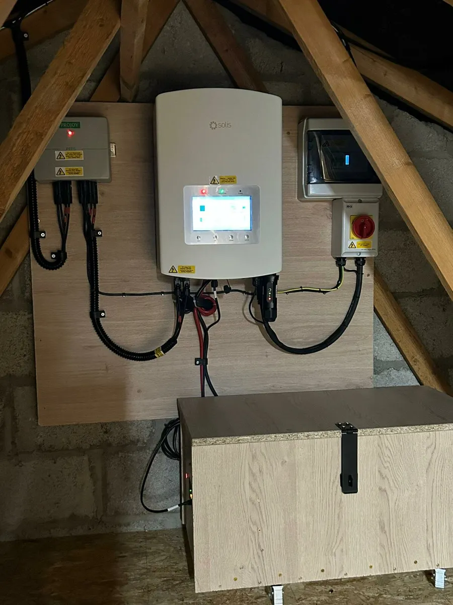 Brand new solis 5kw hybrid inverter - Image 2