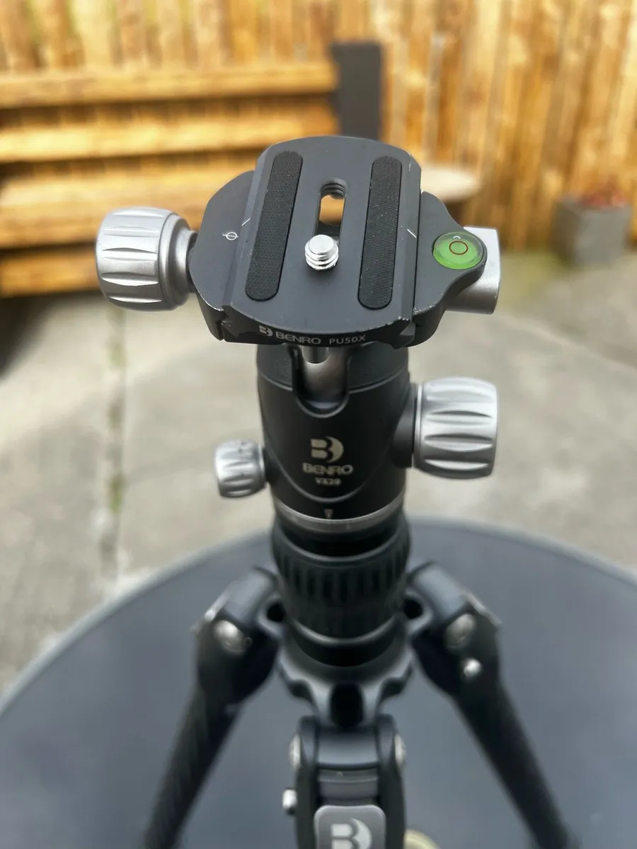 Benro Rhino carbon fibre tripod - Image 3