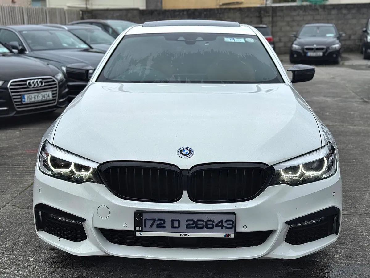 ⚫️BMW 530E M-SPORT SUNROOF⚫️ - Image 2