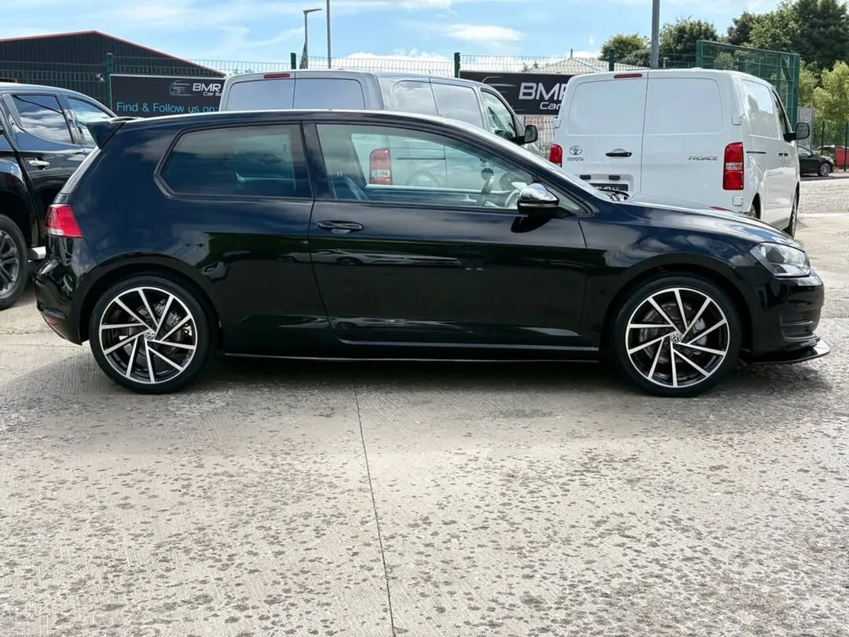 VW GOLF 1.6 TDI MK7 2 Door 2016 - Image 4