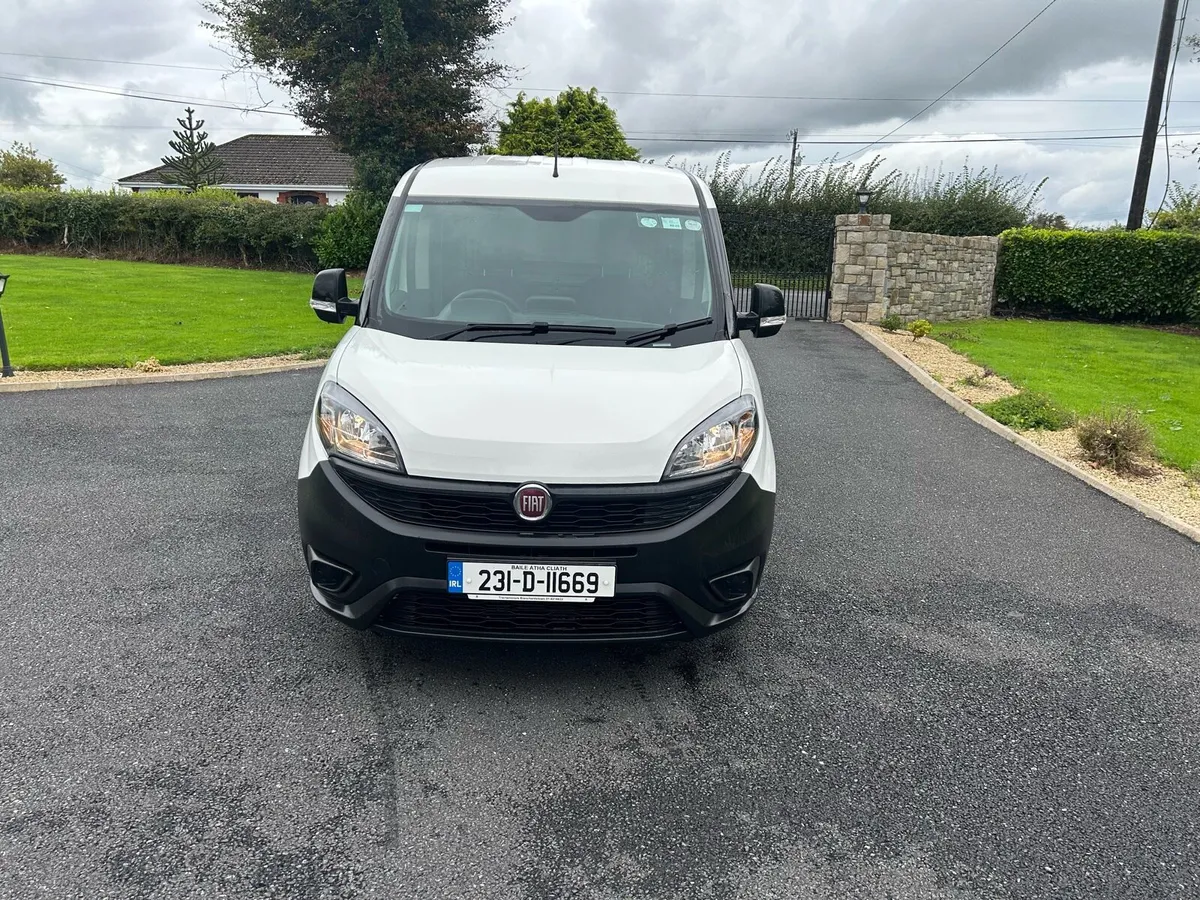 2023 fiat doblo - Image 2