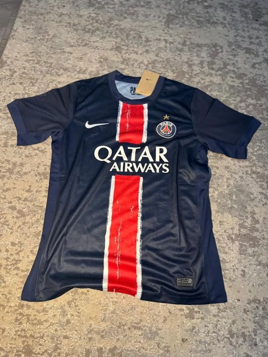 Man utd, Liverpool, Barcelona, Real Madrid, PSG Jersey For sale. - Image 3