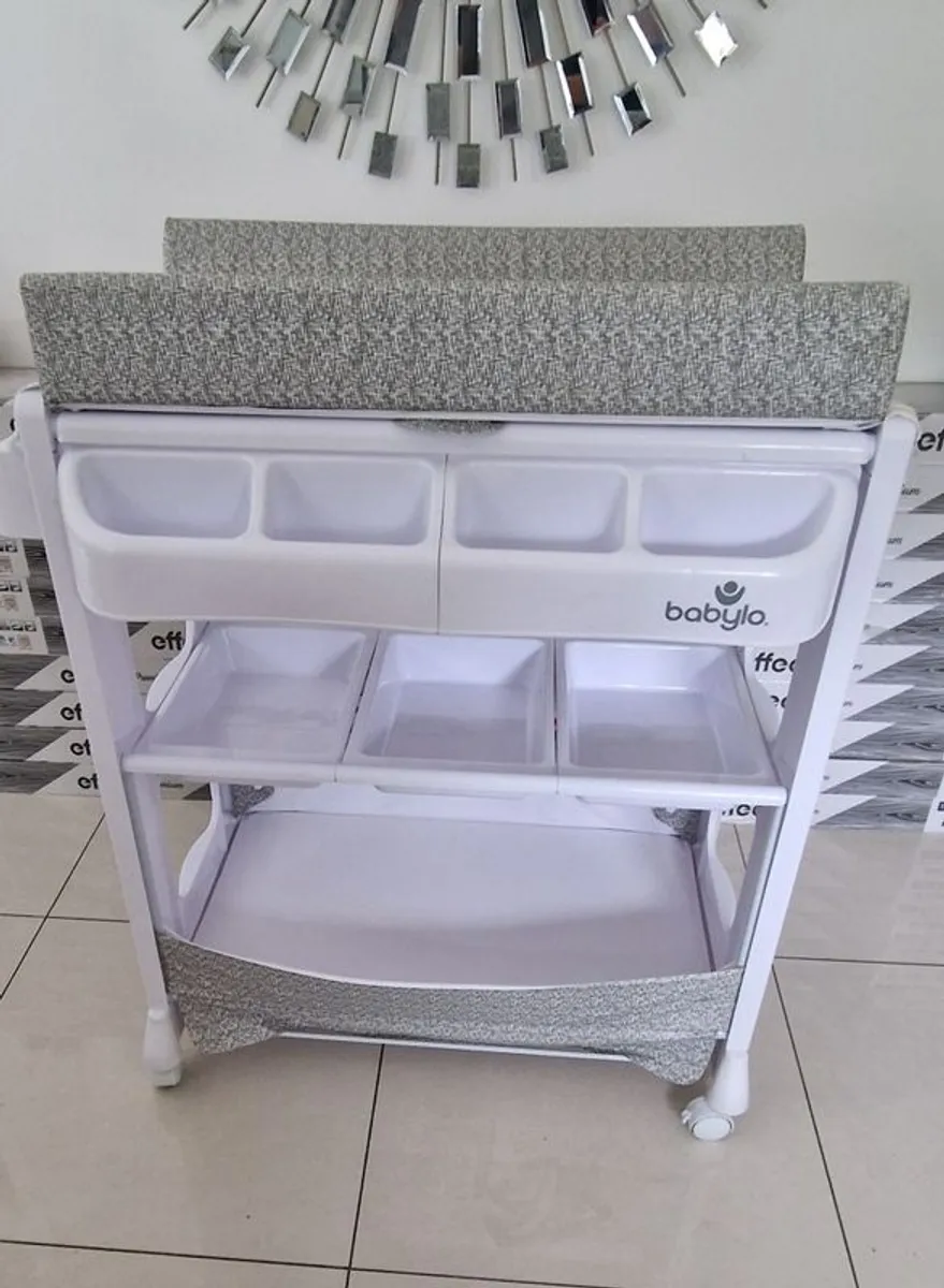 Babylo changing unit - Image 1