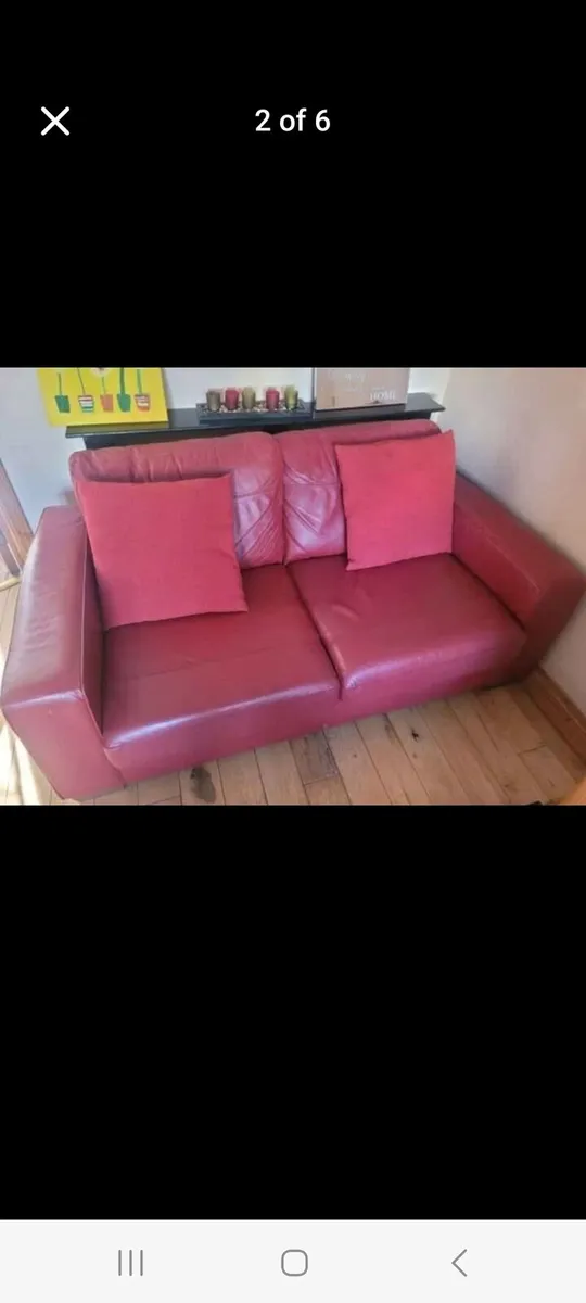 Red leather couch - Image 2