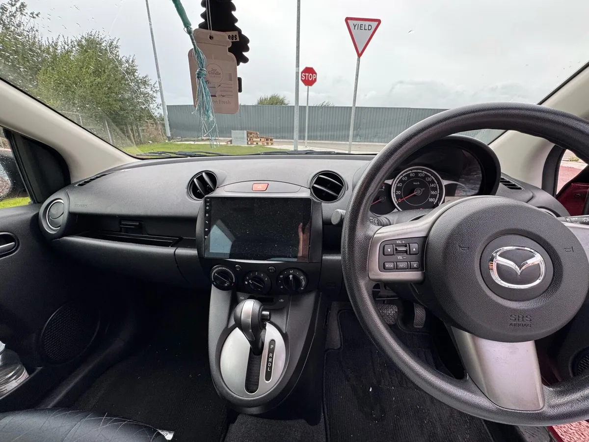 Automatic Mazda Demio 2014 - Image 4