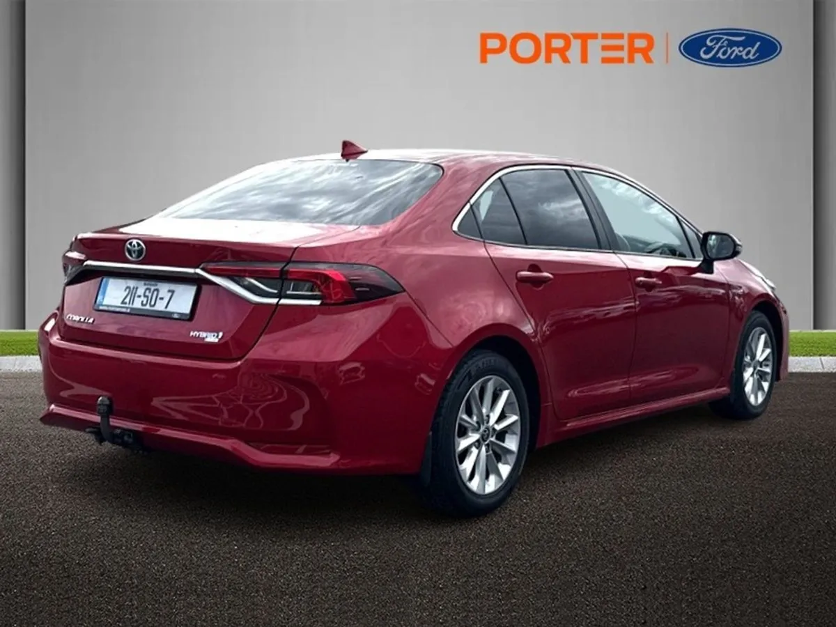 Toyota Corolla Hybrid Luna Auto - Image 3