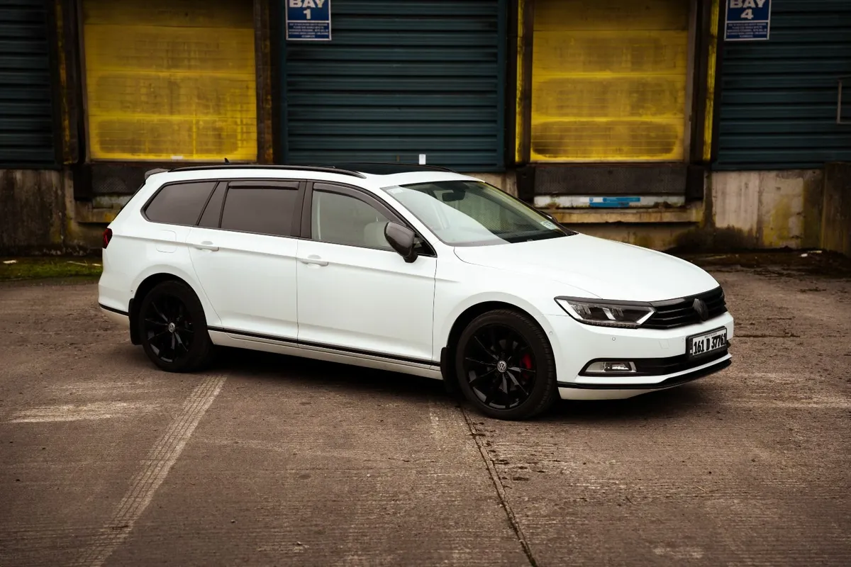 Volkswagen Passat Estate 2L TDI 190BHP (Huge Spec) - Image 4