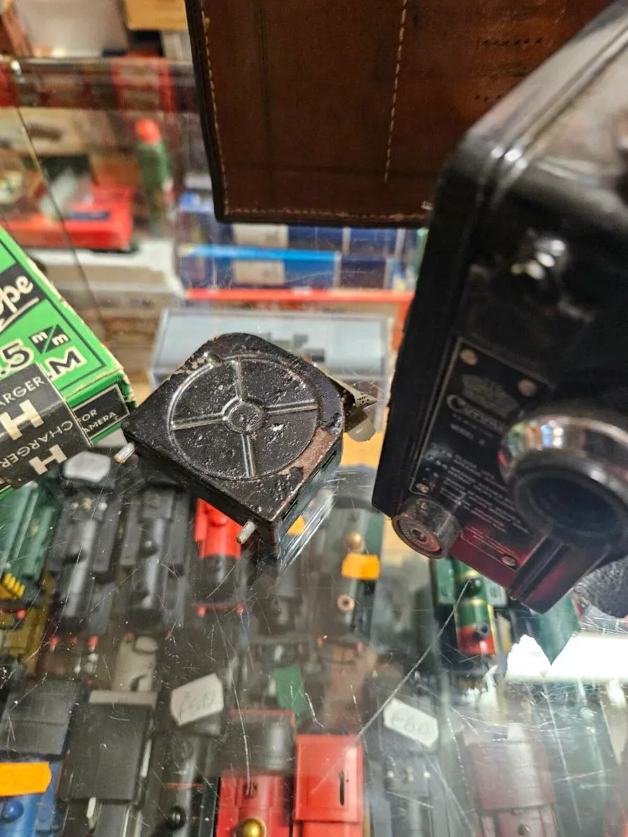 Vintage Video Camera - Image 4