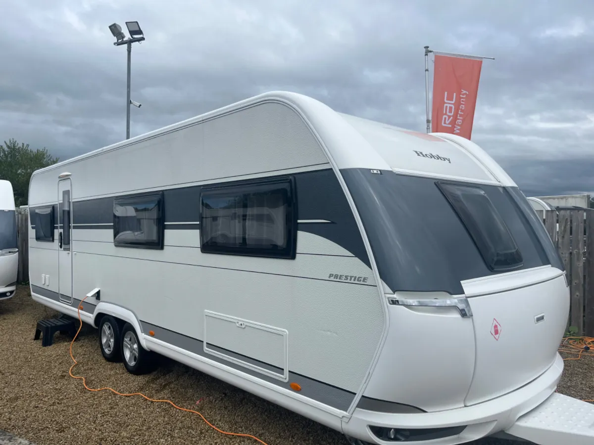 2021 HOBBY 720 UK FE UK SPEC 7/8 BERTH CARAVAN - Image 1