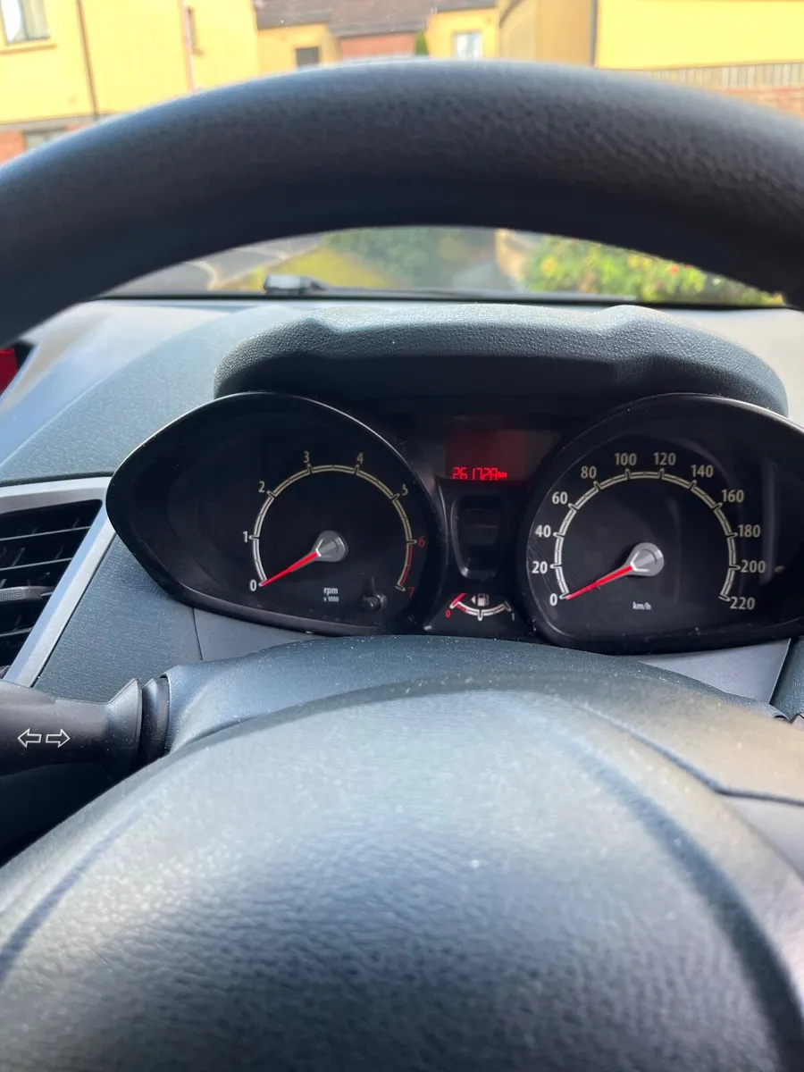 Ford Fiesta 2009 1.25l 82PS - Image 2