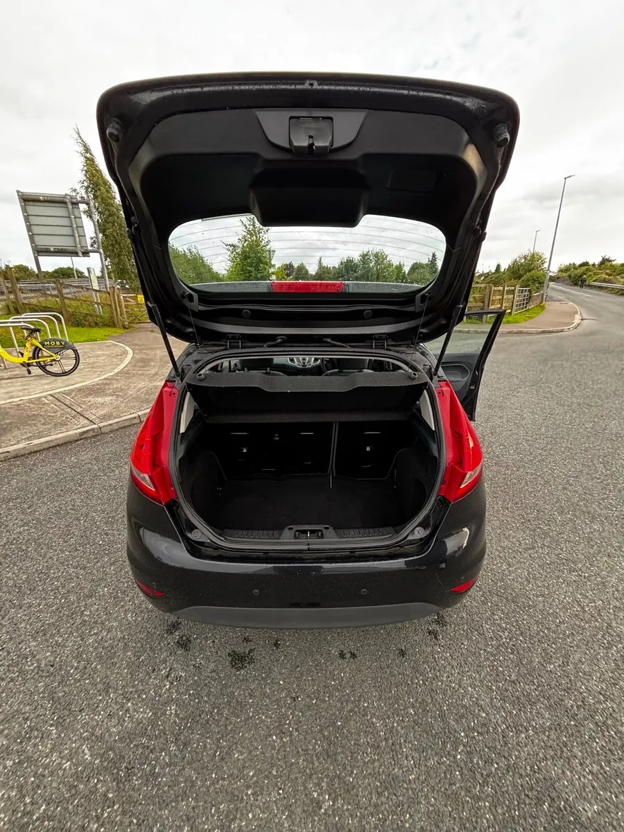Ford Fiesta 2009 1.25l 82PS - Image 3