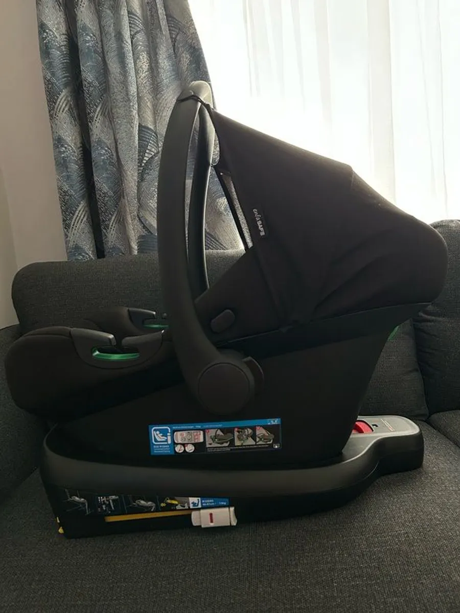 Car Seat & ISOFix R129 Car Seat Base (0-2years) - Image 2