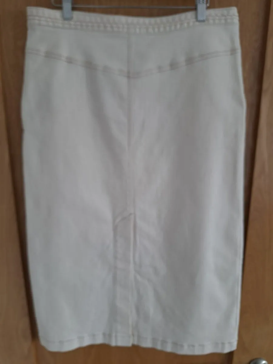 Gallery Cream Skirt - NWT - Image 3