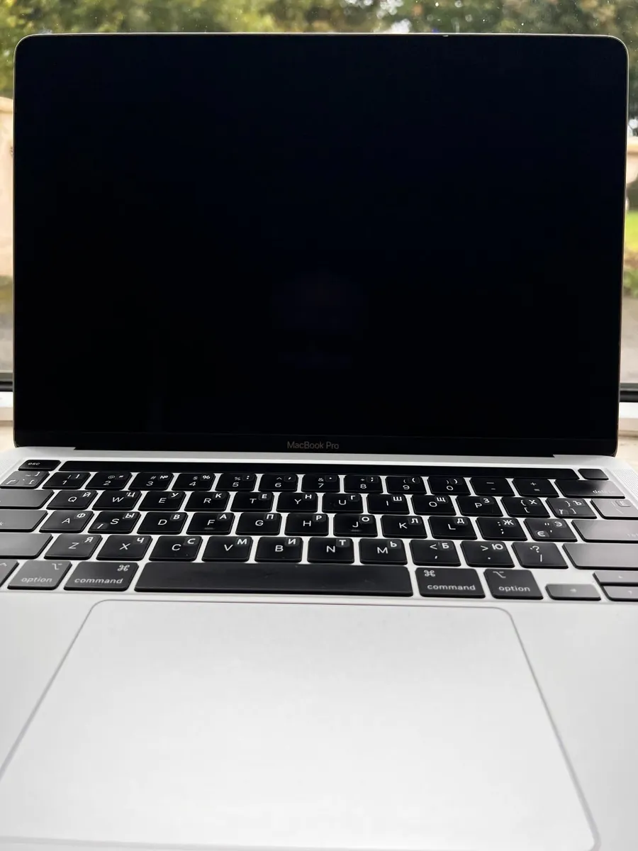 MacBook Pro 13 - Image 4