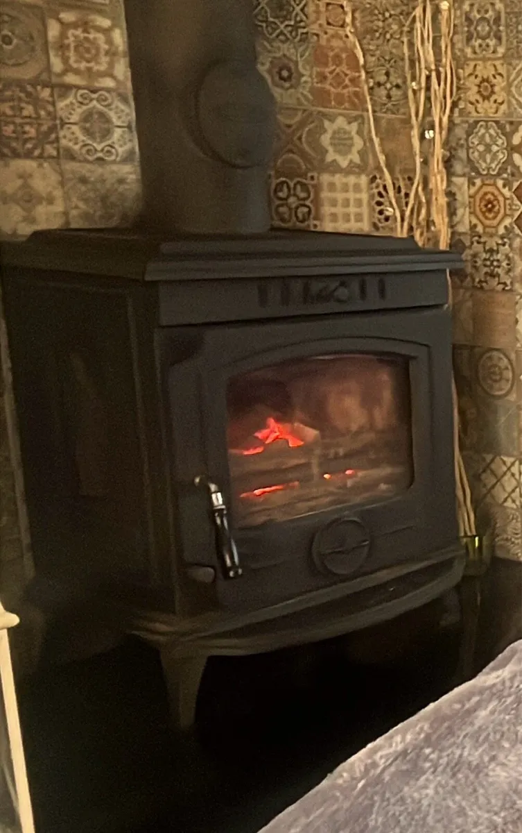 Stove (Solid Fuel) - Image 1
