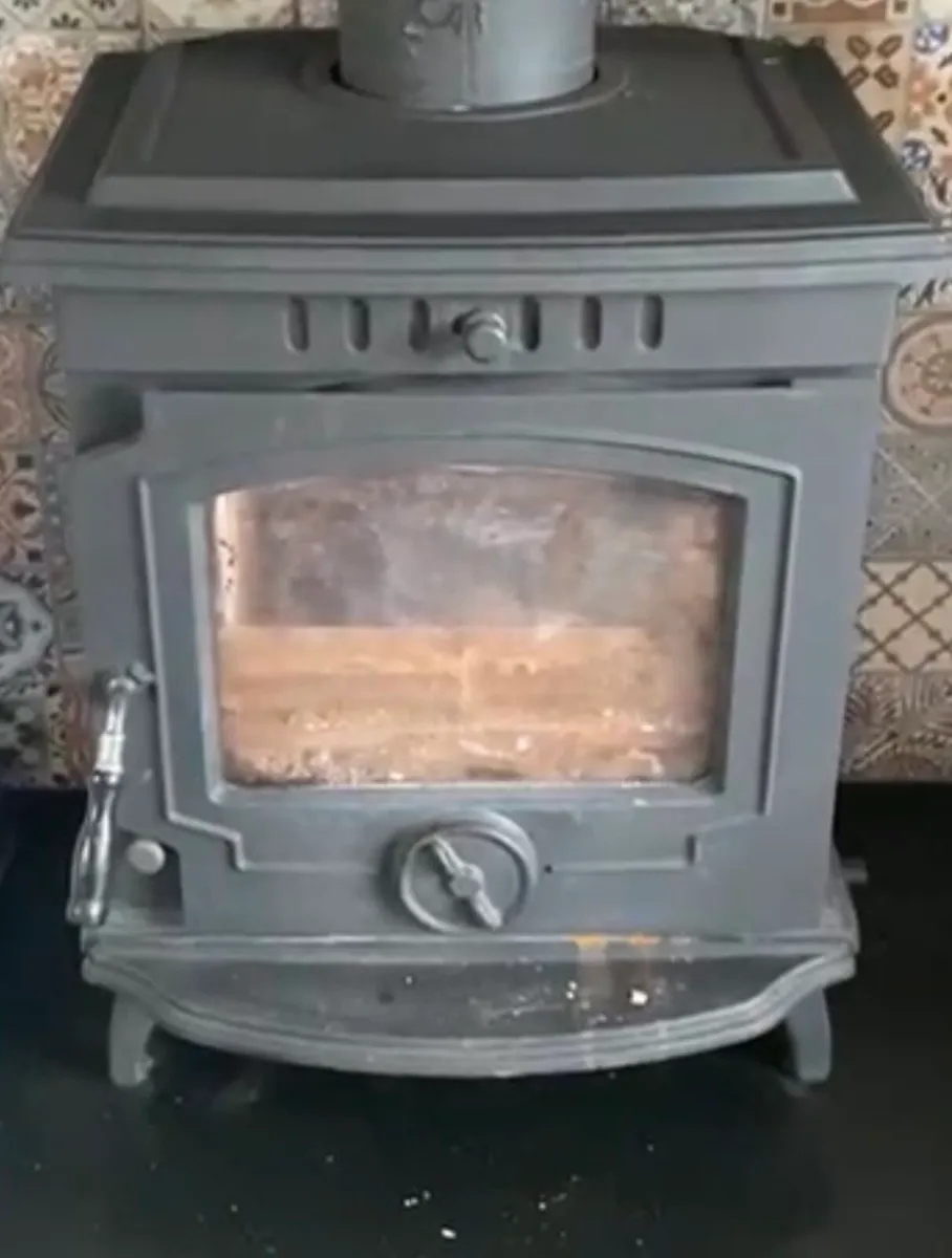Stove (Solid Fuel) - Image 3