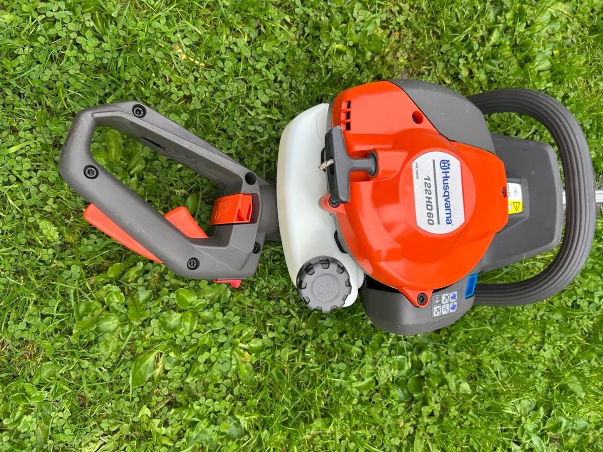 Husqvarna 122HD60 hedge trimmer - Image 2