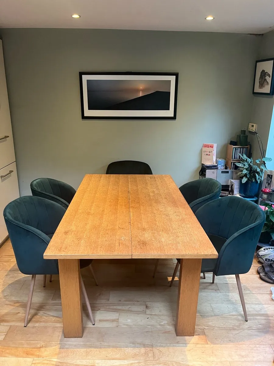 Dining table 6/8 seater - Image 1