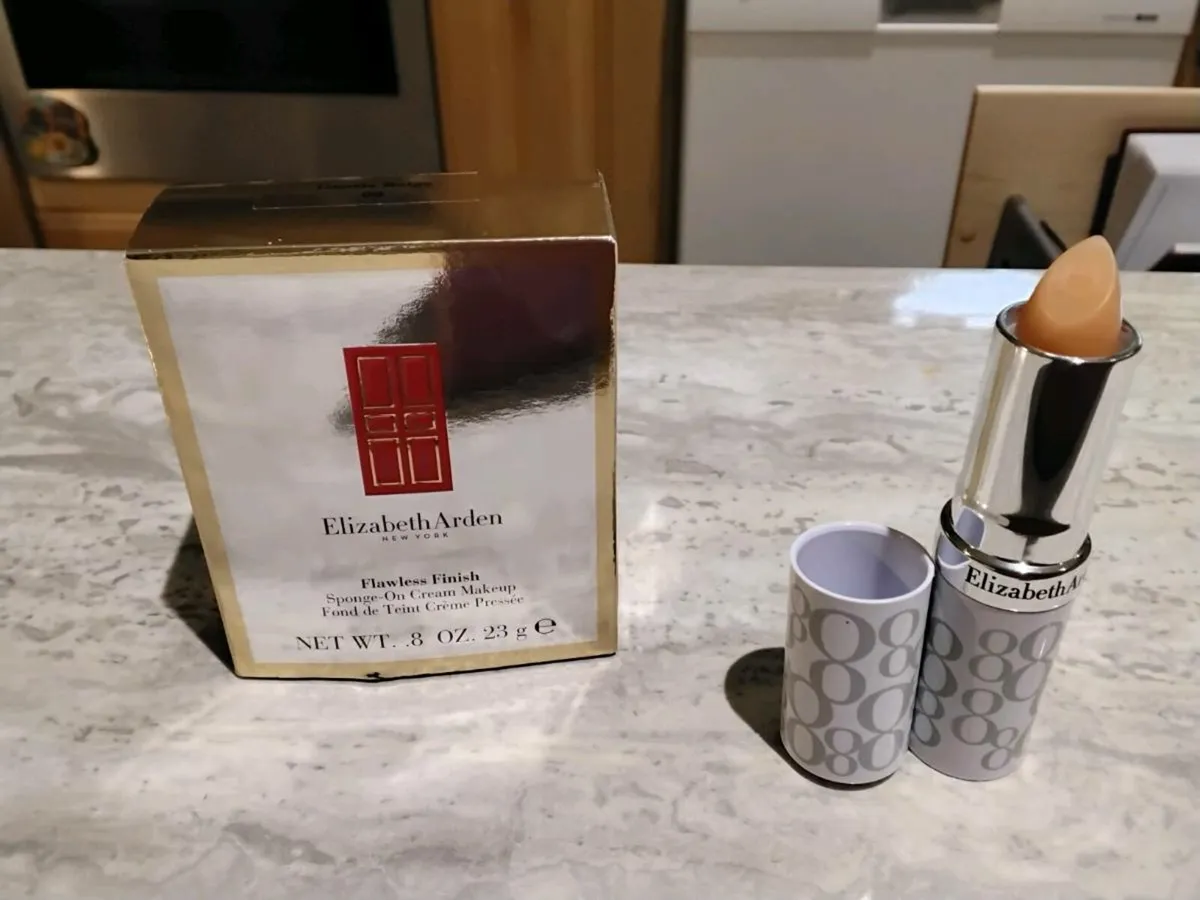 Elizabeth Arden Cosmetics - Image 1