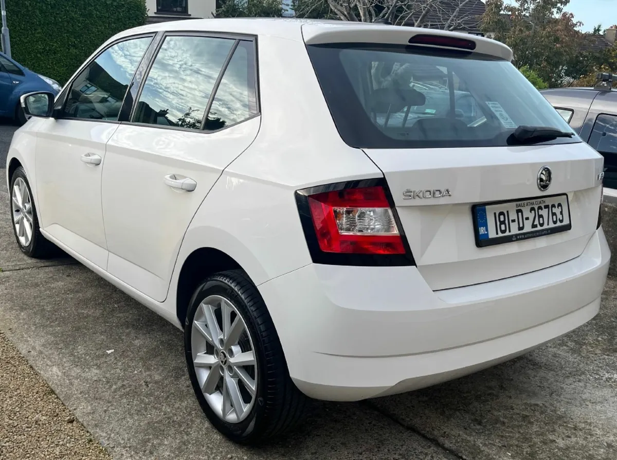 (181) Skoda Fabia *AMBITION* 1.0 MPI 75HP 4DR - Image 2