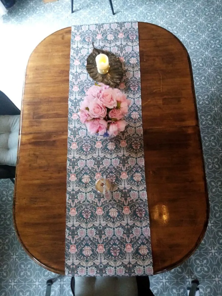 Kitchen Table - Image 1