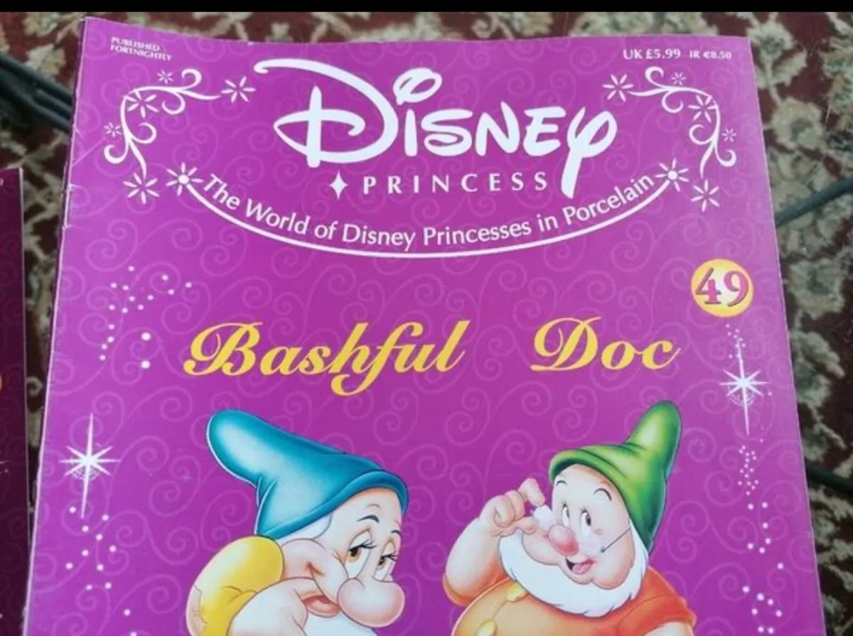 Disney Magazines - Image 4