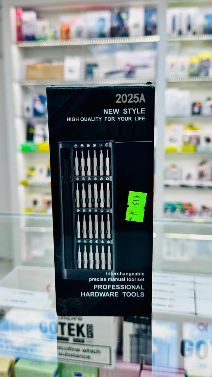 Screw driver kit for phones