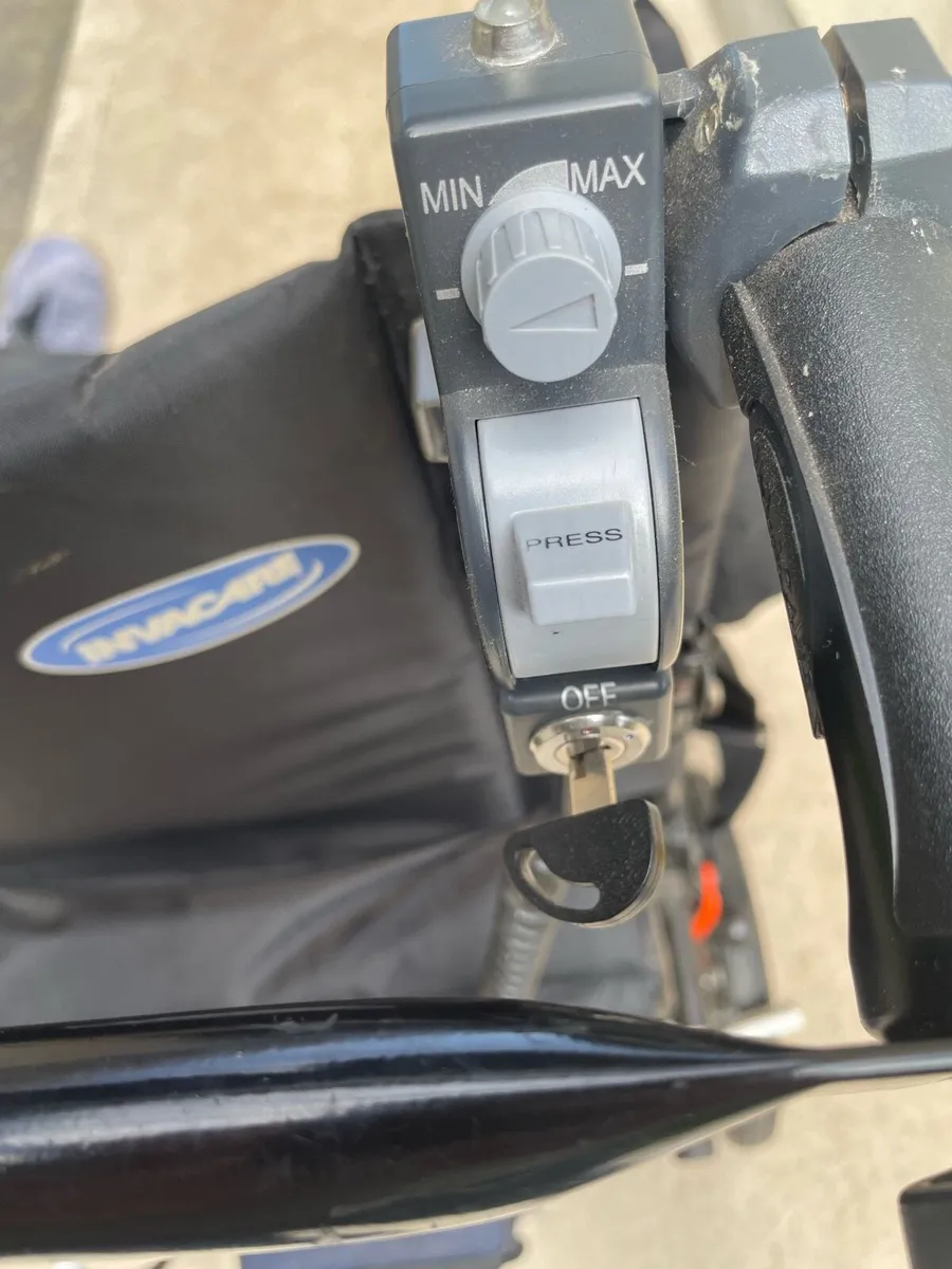 Electric wheelchair - Image 3