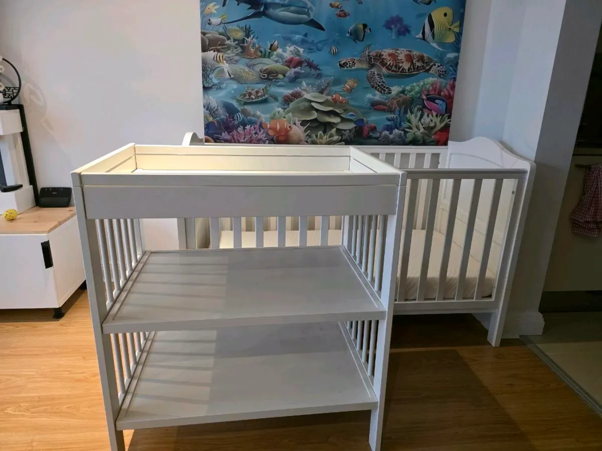 Cot bed  and Changing table - Image 3