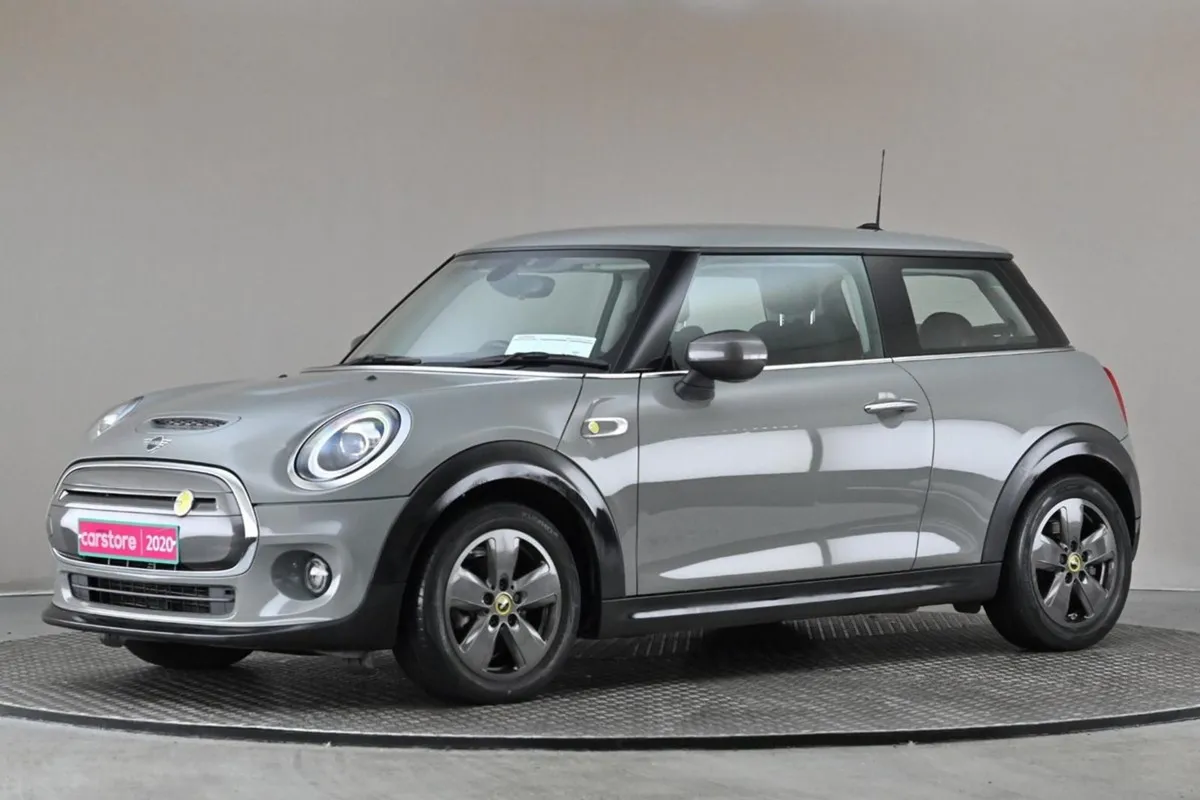 MINI Cooper S SE L1 3DR - Image 4