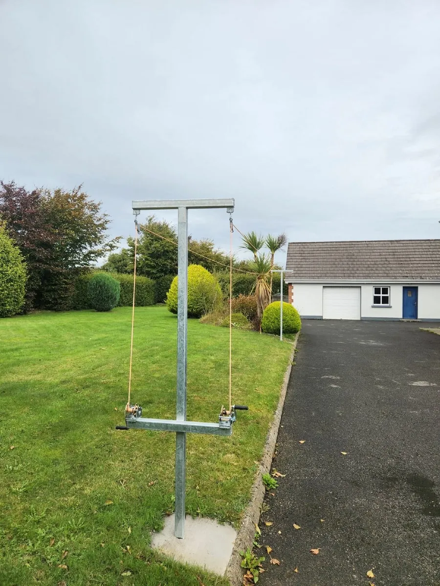 Clothes lines - Image 1