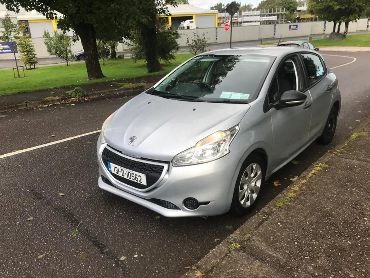 Peugeot 208 ACCESS 1.0 4DR - Image 1
