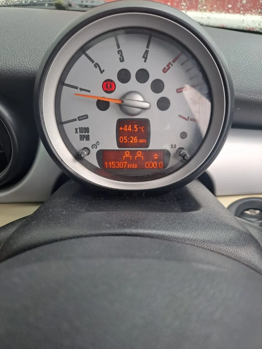 Mini Cooper 2009 - Image 2