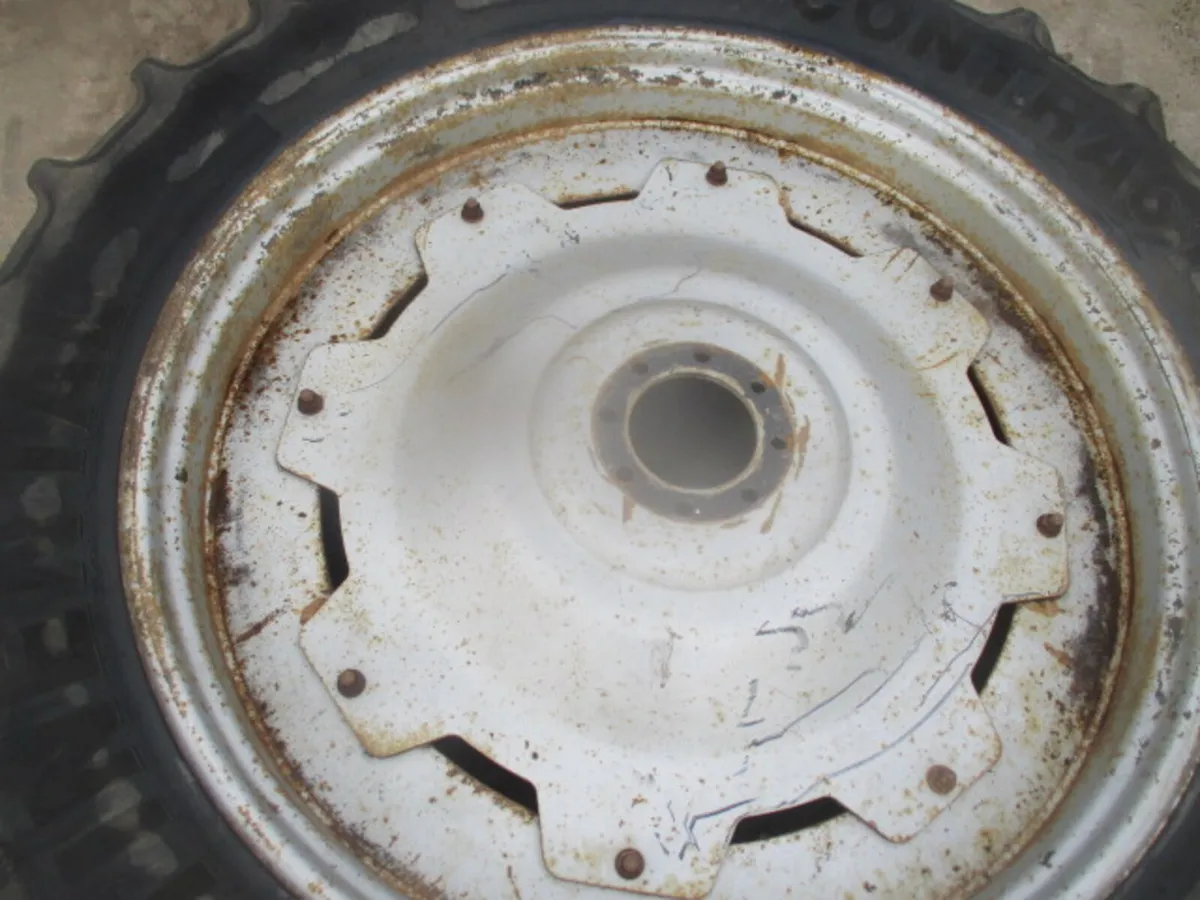340/85R48 Wheels  To Suit MF, Case or Fiat - Image 4