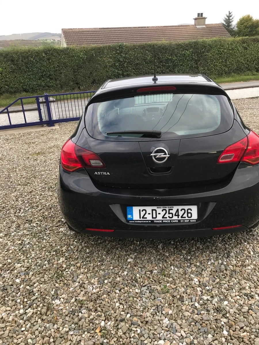 Opel Astra - Image 4