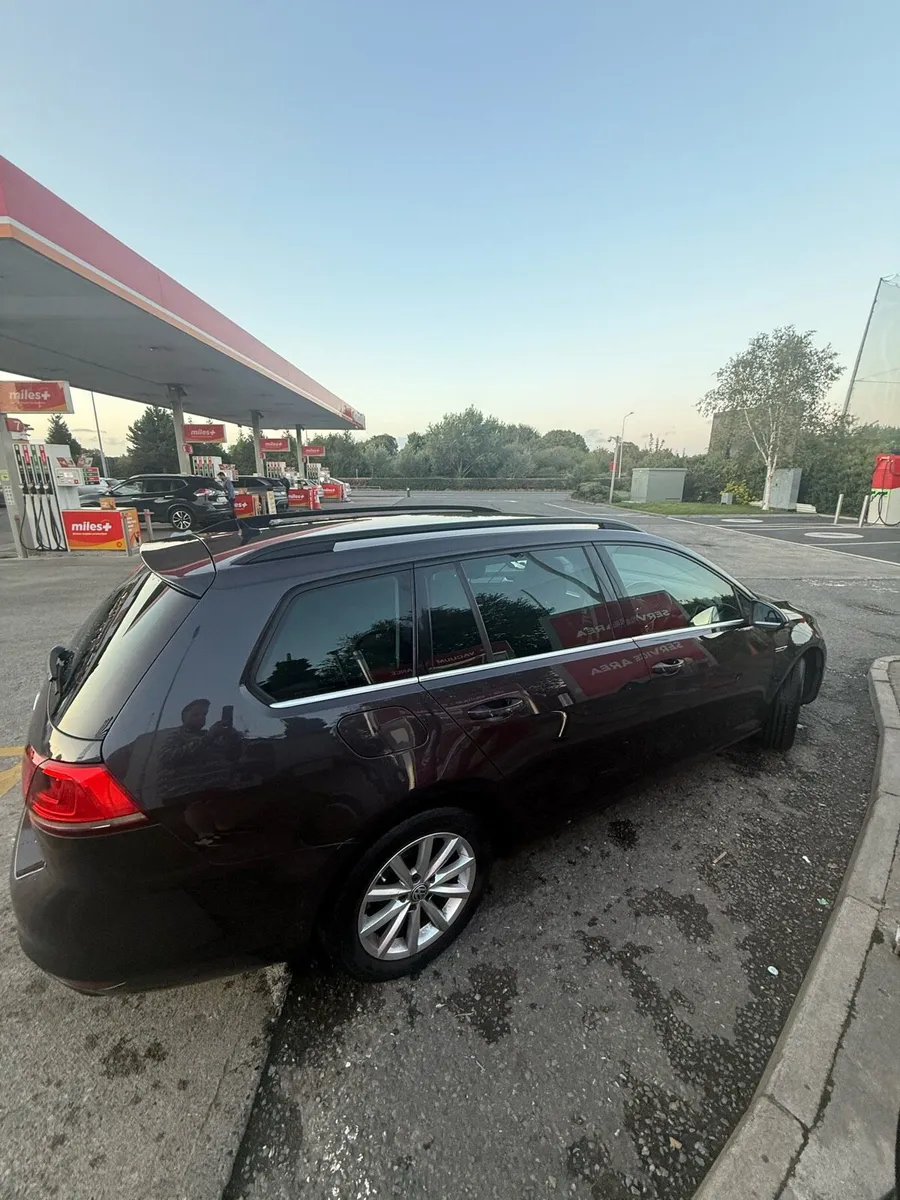 Volkswagen Golf - Image 4