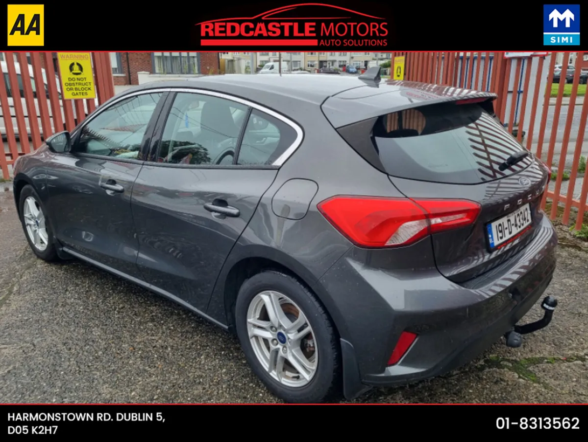 Ford Focus ZETEC 1.5 TDCI 6SPD 4DR (NCT 05/27) - Image 3