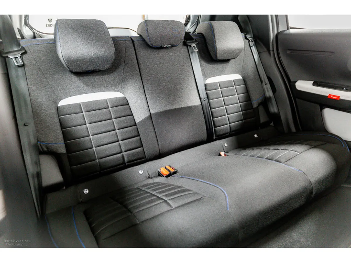 Citroen C3 Plus 1.2 Petrol Manual 100HP Two Tone - Image 4