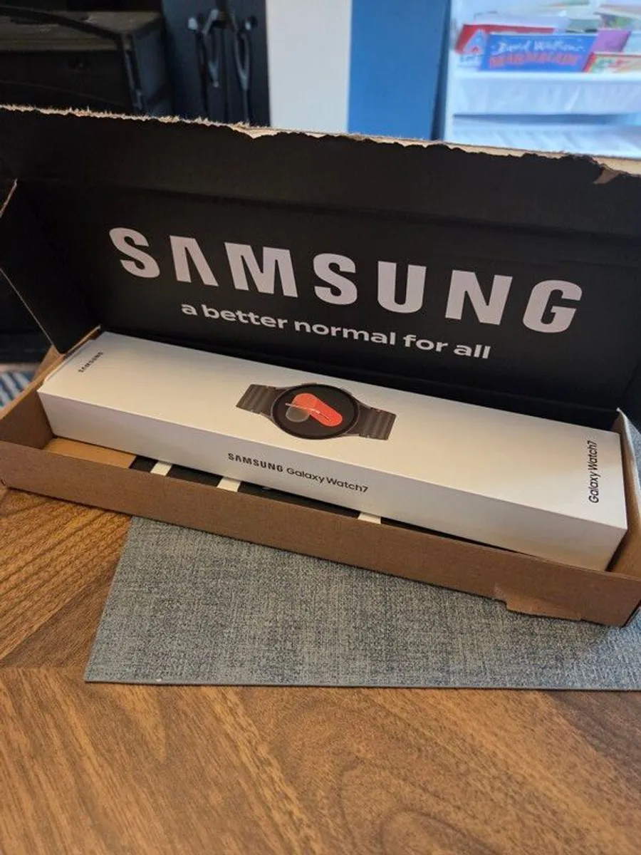 Samsung Galaxy Watch 7 - Image 1