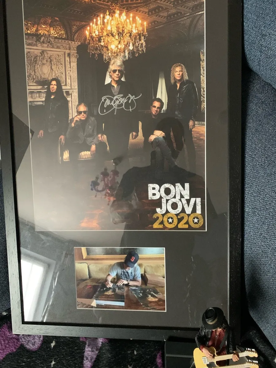 Bon Jovi signed and figure - Image 1