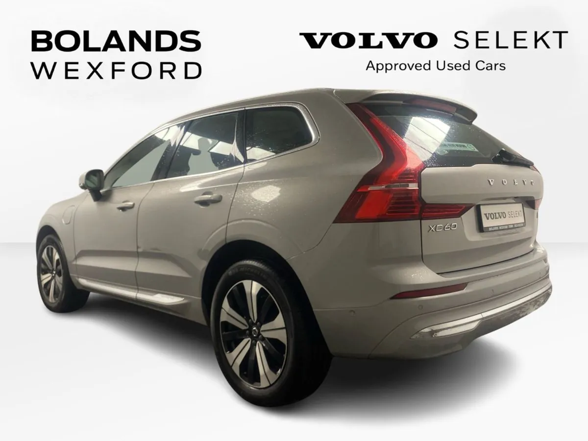Volvo XC60 T6 Recharge Phev 350hp AT8 Plus Bright - Image 4