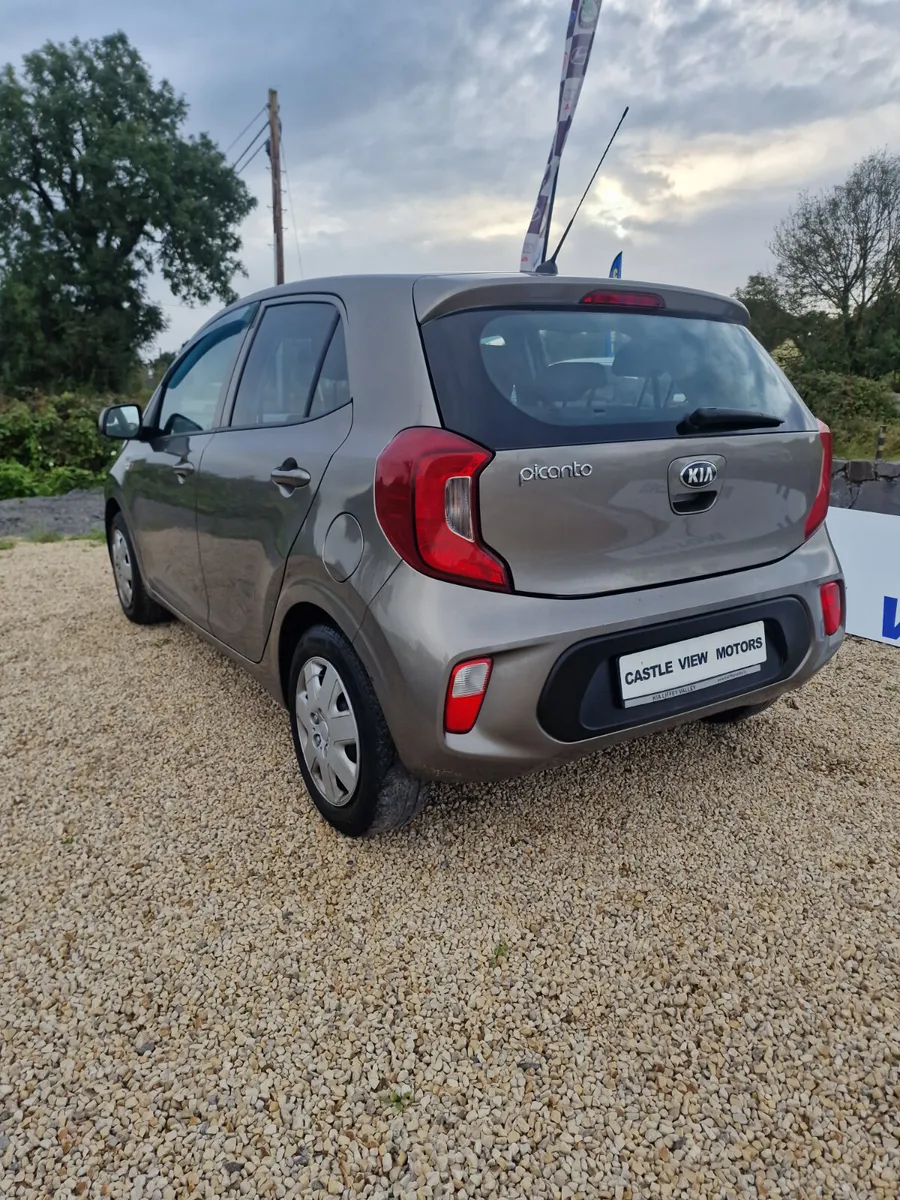 18 Kia Picanto 1.0 Petrol - Image 3