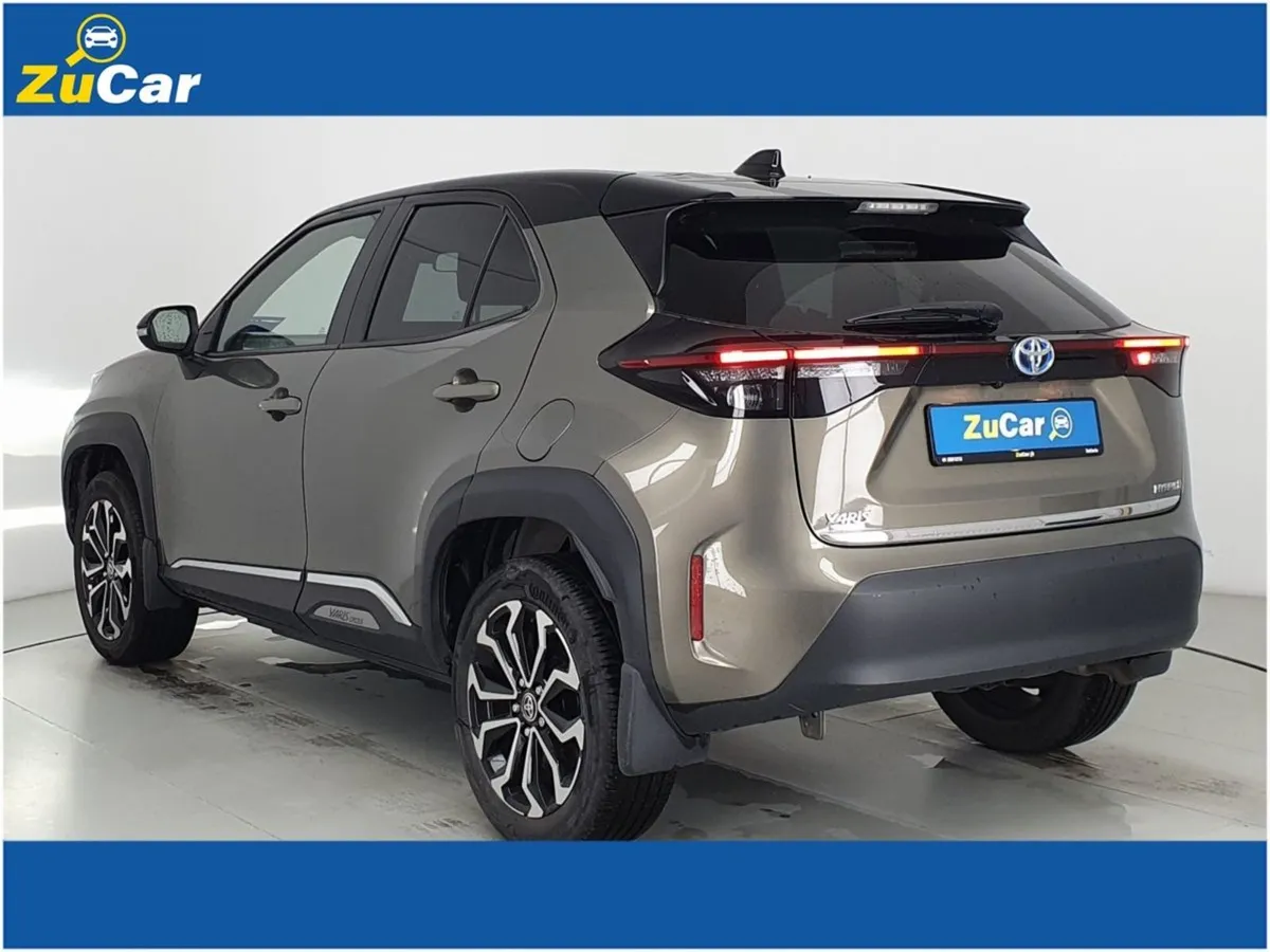 Toyota Yaris Cross  103 1.5 Hybrid CVT Luna Sport - Image 4