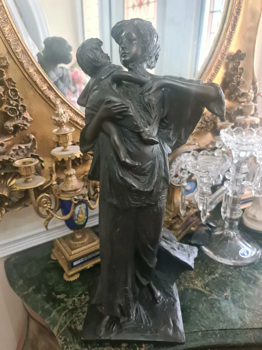Tall vintage sculpture - Image 2