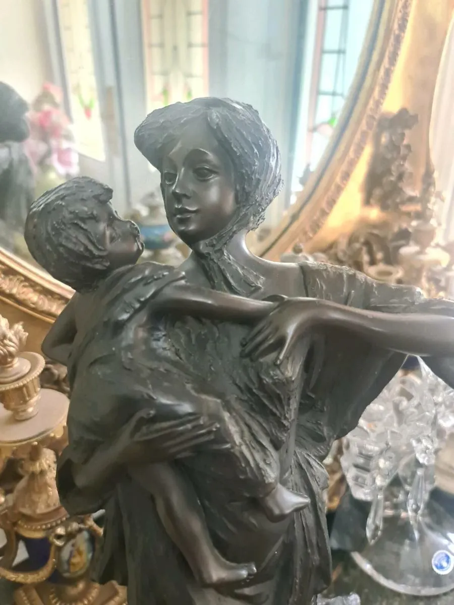Tall vintage sculpture - Image 4