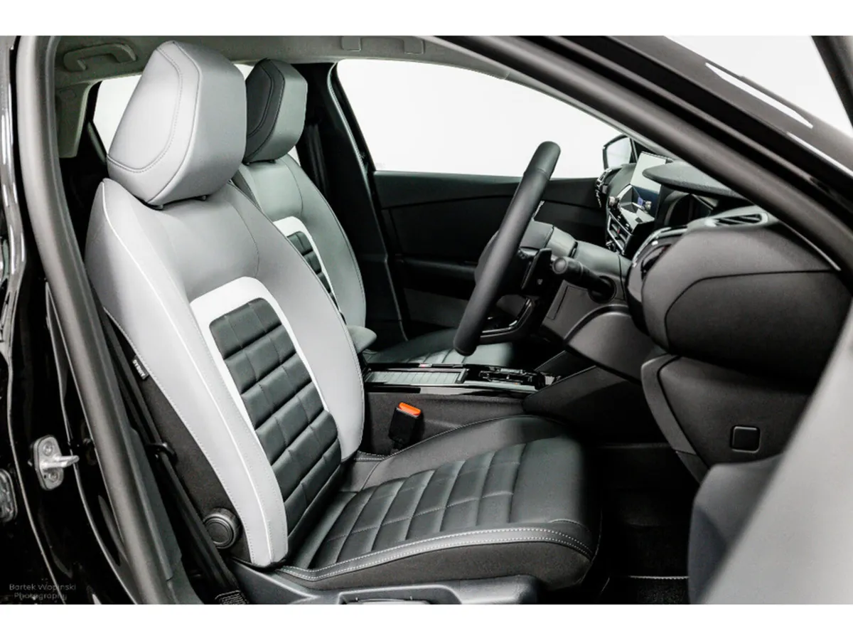 Citroen C4 MAX Hybrid 145HP - Image 3