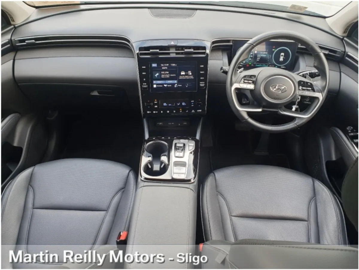 Hyundai Tucson Executive Hybrid - Image 2