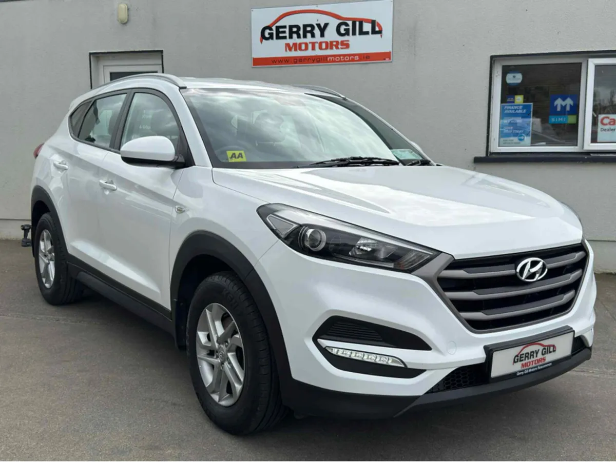 Hyundai Tucson 1.7 COMFORT 5DR - Image 1